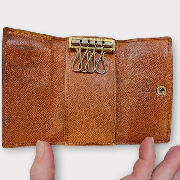 Great Condition! Louis Vuitton Monogram Multicals Four Key And Card Case Holder - Picture 13 of 16